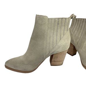 Marc Fisher Alva Pointy Toe Heeled Ankle Bootie Size 8M Natural Suede Leather